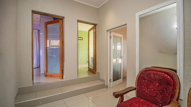 6 Bedroom Property for Sale in Dana Bay Western Cape
